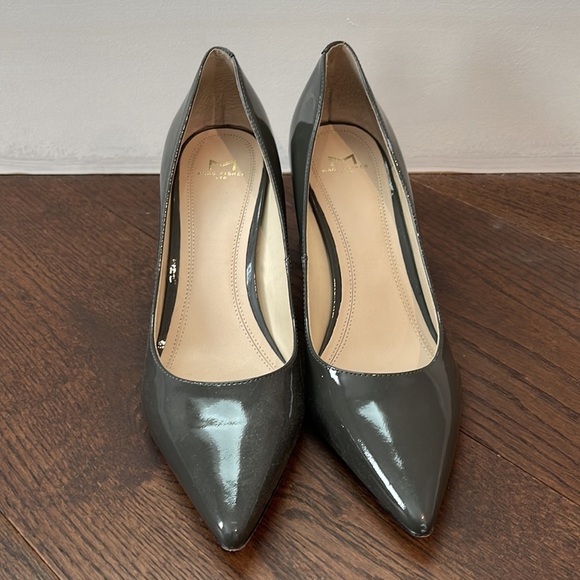 MARC Fisher Grey Patent Leather Pumps Size 8.5 - Picture 2 of 7